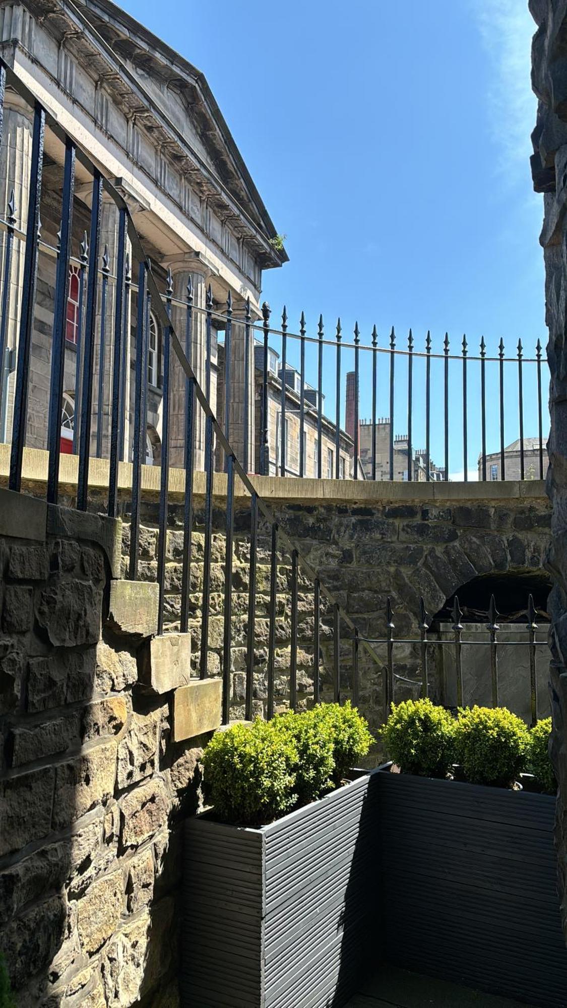 エディンバラCosy Georgian Flatアパートメント エクステリア 写真